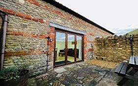 Stable Cottage With Pre Booked Use Of Indoor Swimming Pool